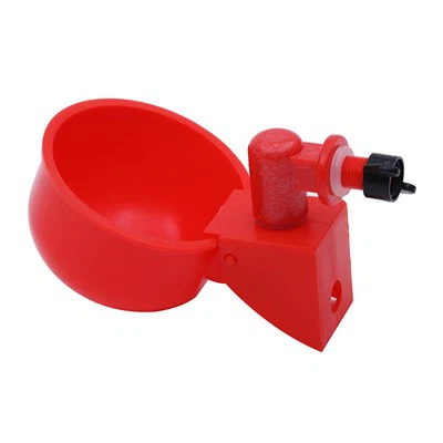 Napájačka z plastových bradaviek pre hydinu